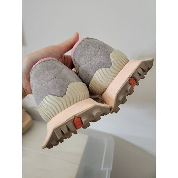 New Balance Multicolor Sneakers - Orange, Pink, Gray - Picture 11 of 12